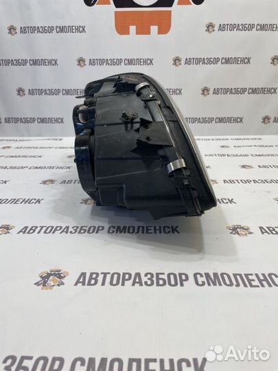 Фара левая Mercedes-Benz Vito