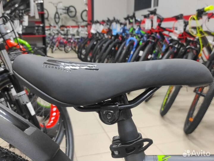 Велосипед 27,5 Stels Navigator 710 MD антр/зел/чер