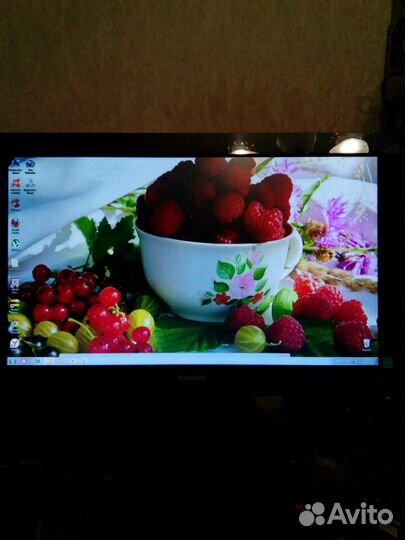 Мониторы LED 22 и 19 дюймов