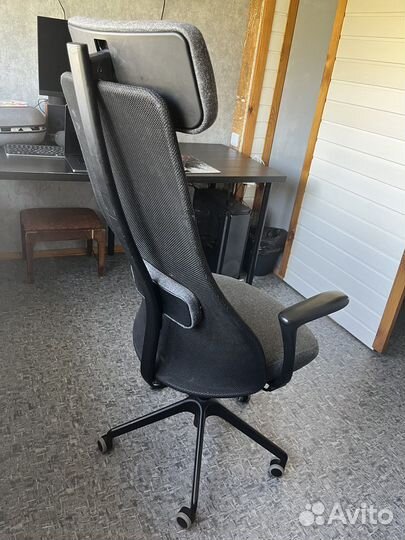 Компьютерное кресло IKEA эрвфьеллет