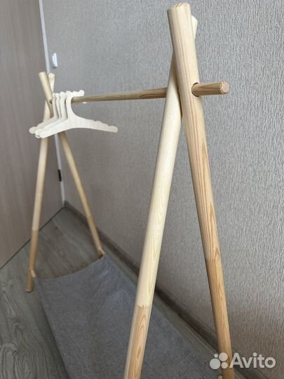 Вешалка напольная детская