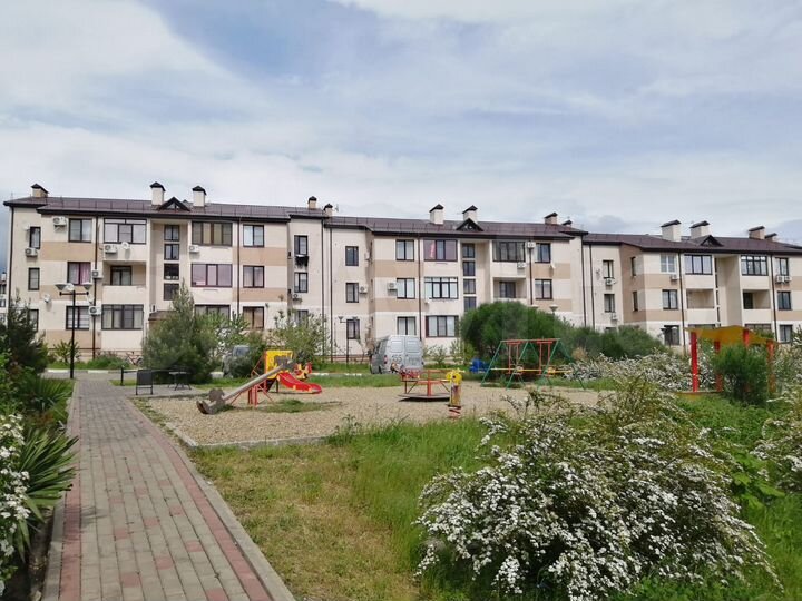 1-к. квартира, 42 м², 2/3 эт.