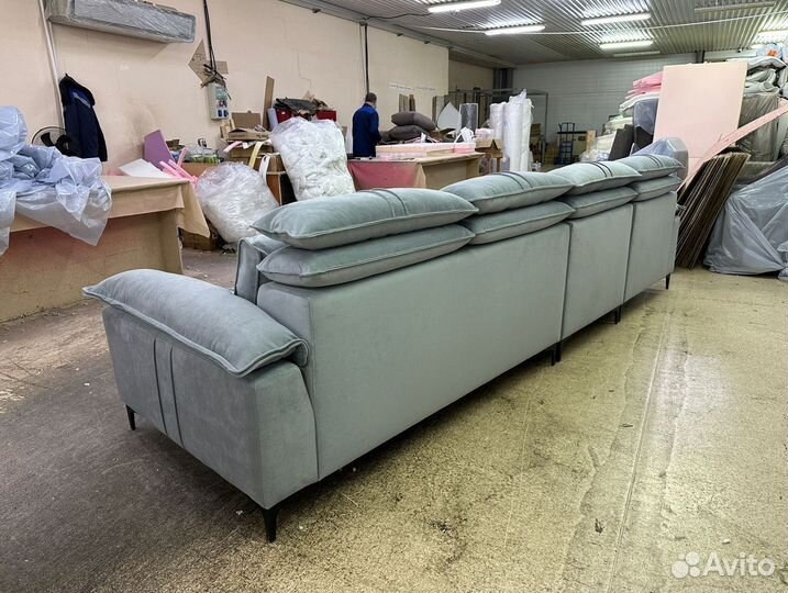 Угловой современный диван