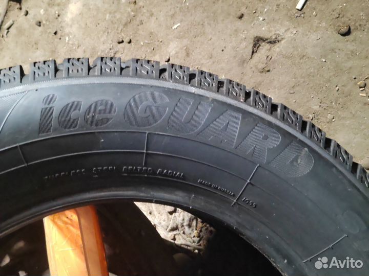 Yokohama Ice Guard IG55 215/65 R16 102T