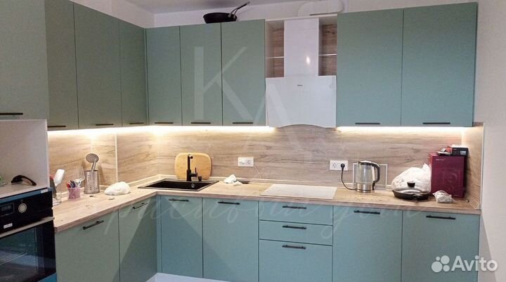 Кухонный гарнитур в наличии