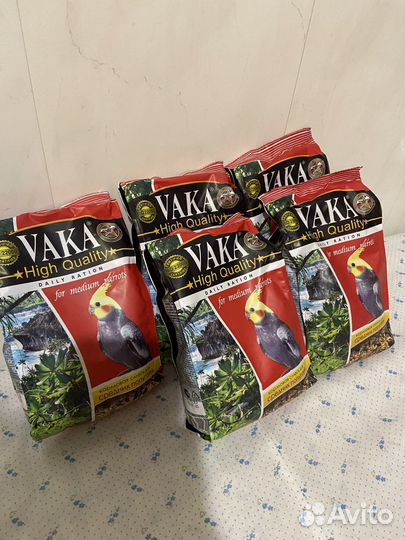 Корм vaka для средних попугаев