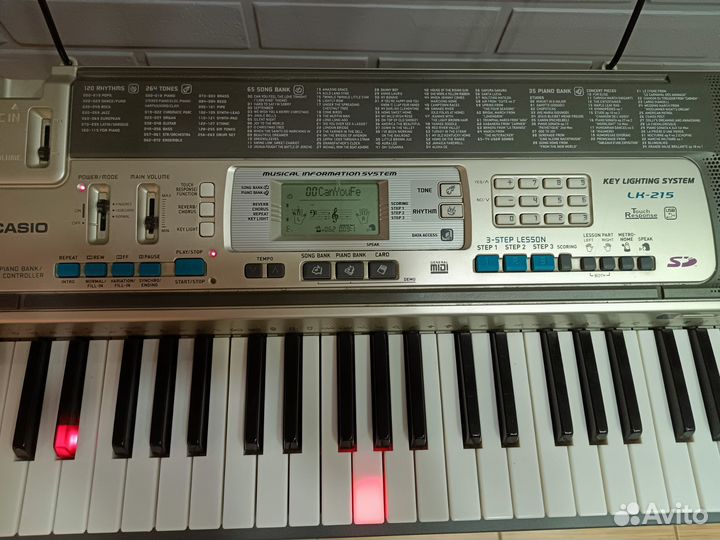 Синтезатор casio Lk-215