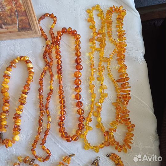 Янтарные украшения