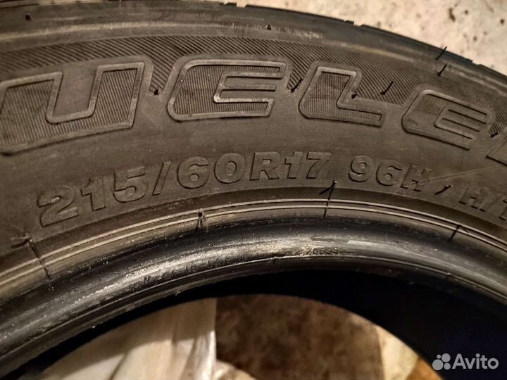 Bridgestone Dueler H/T 215/60 R17