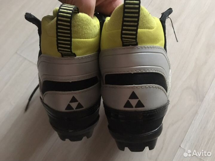 Лыжные ботинки fischer р.35