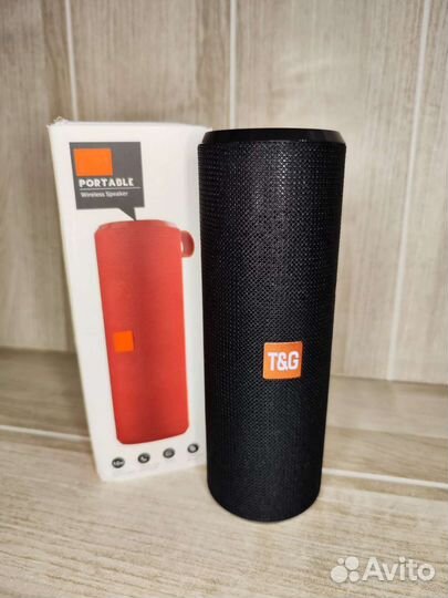 Беспроводная блютуз колонка