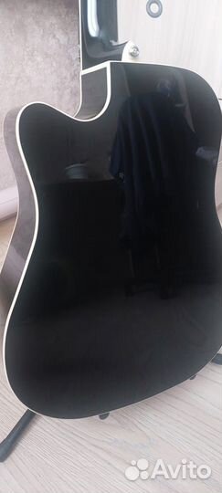 12 струнная электроакустическая гитара