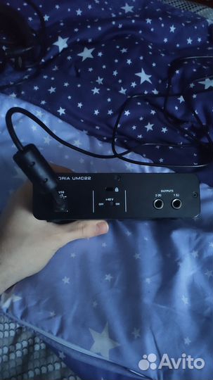 Звуковая карта behringer u-phoria umc22