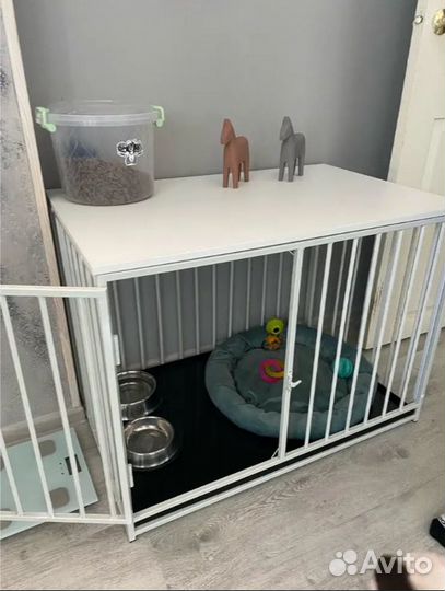 Клетка для собак и кошек новая, поддон