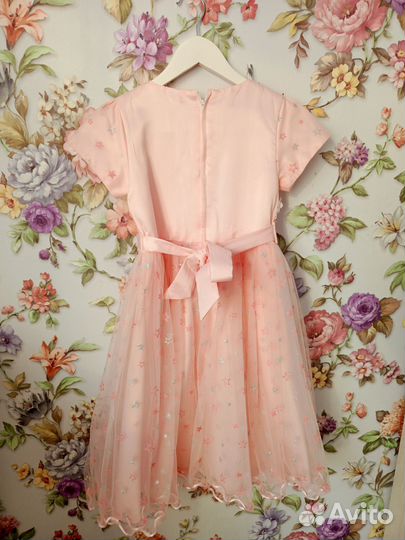 Нарядное платье для девочки 134 140