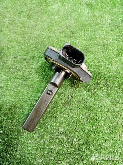 Датчик уровня масла Bmw X3 E83 M54 256S5 (2.5)