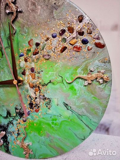 Настенные часы 'таинственный остров'