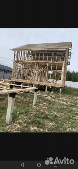 Бригада строителей