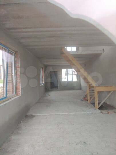 4-к. квартира, 96 м², 1/2 эт.