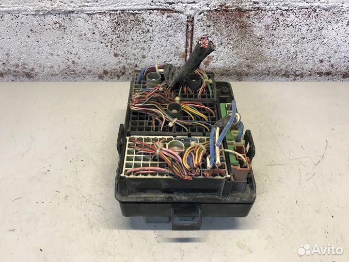 Блок предохранителей Kia Spectra седан 1.6 2006