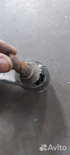 Рычаг передний левый верхний на Mercedes W140