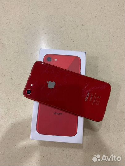 Телефон iPhone 8