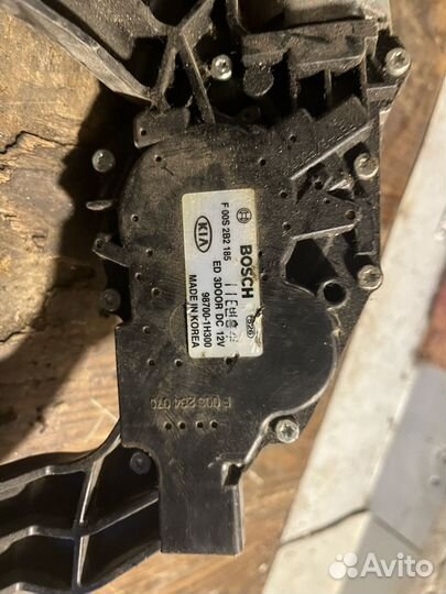 Моторчик стеклоочистителя задний Hyundai ix35