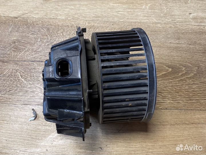 Citroen c5 моторчик отопителя салона