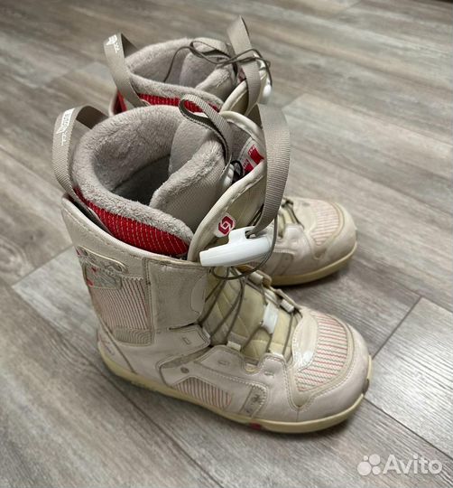 Ботинки сноубордические женские