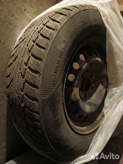 Kumho Winter Portran CW11 215/70 R16 100T