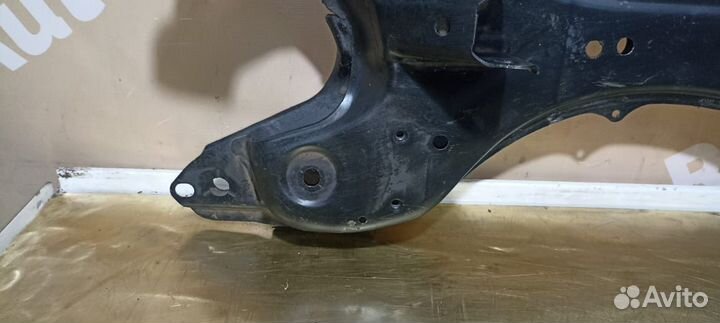 Подрамник на Toyota Rav 4 2 2000-2005г Рав4