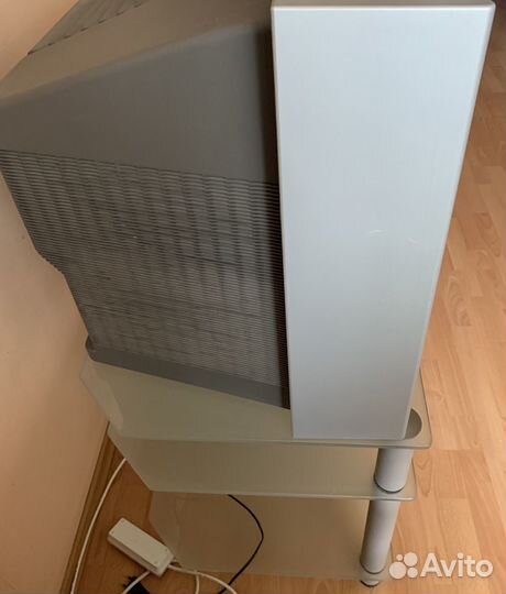 Стеклянная тумба под тв с телевизором