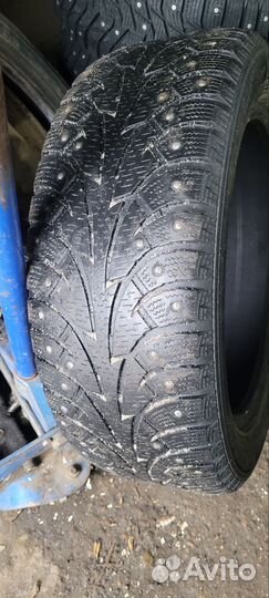 Hankook Winter I'Pike 215/55 R17