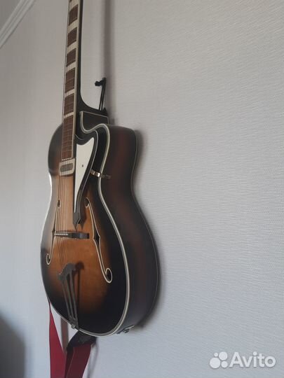 Продам гитару