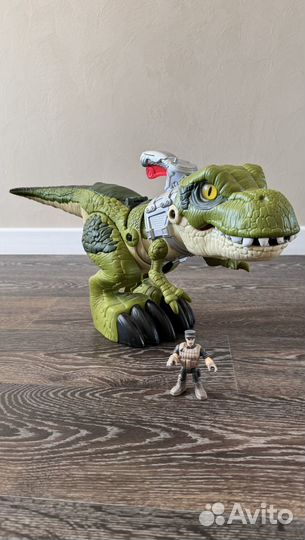 Динозавр глотающий человека imaginext