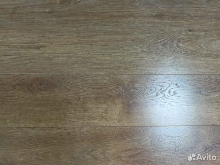 Ламинат новый Egger 10,5м² и 7м²