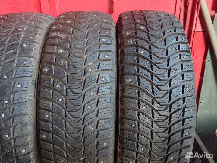 Michelin X-Ice North 3 205/65 R16