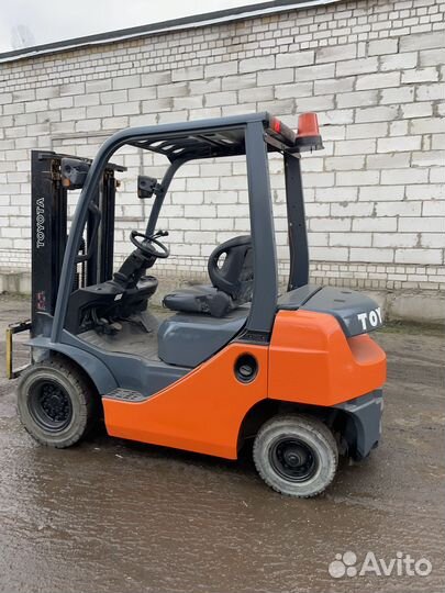 Вилочный погрузчик Toyota 62-8FD20, 2007