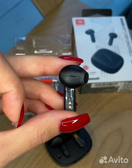 Беспроводные наушники jbl