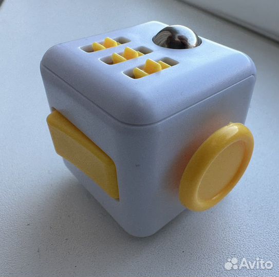 Кубик антистресс белый