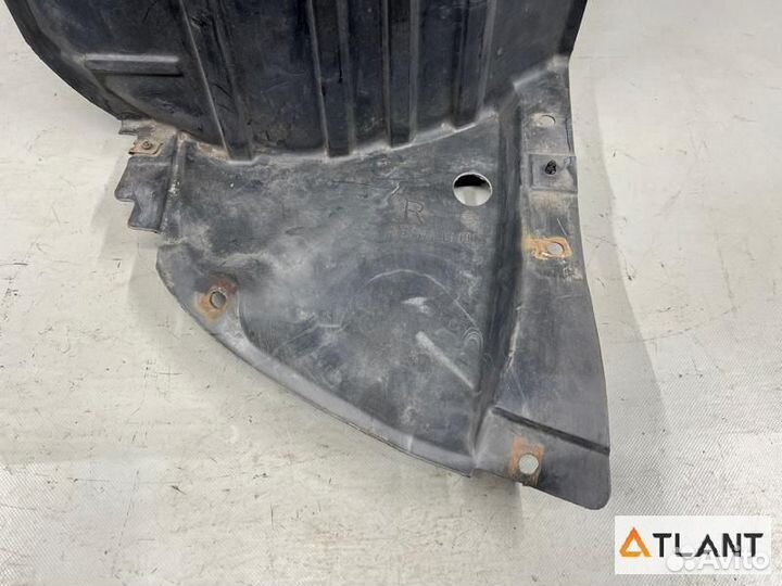 Подкрылок передний правый nissan fuga