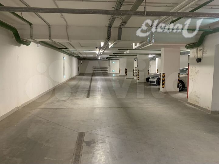 Машиноместо, 13 м²