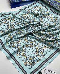 Шелковый платок Loewe разные оттенки