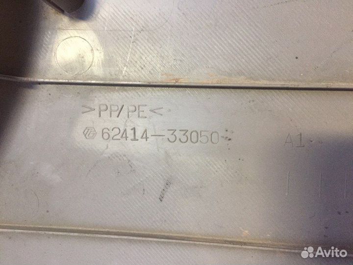 Обшивка стойки левая Toyota Camry V30 2.4