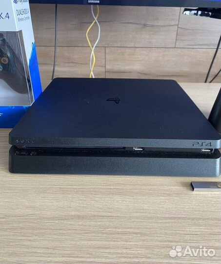 Прошитая (9.00) Sony PS4 slim 500gb (2 геймпада)
