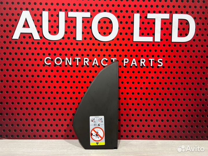 Накладка декоративная на торпедо Porsche Macan 95B