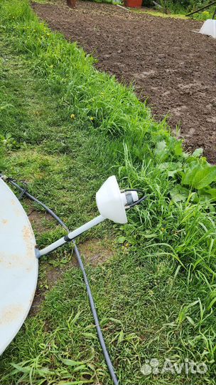 Спутниковая антенна с усилитель сигнала