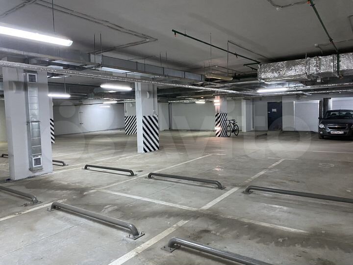 Машиноместо, 14 м²