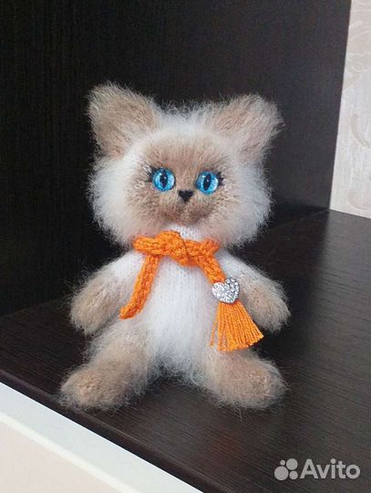 Вязаный котёнок