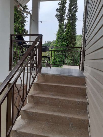 2-к. квартира, 60 м², 2/3 эт.